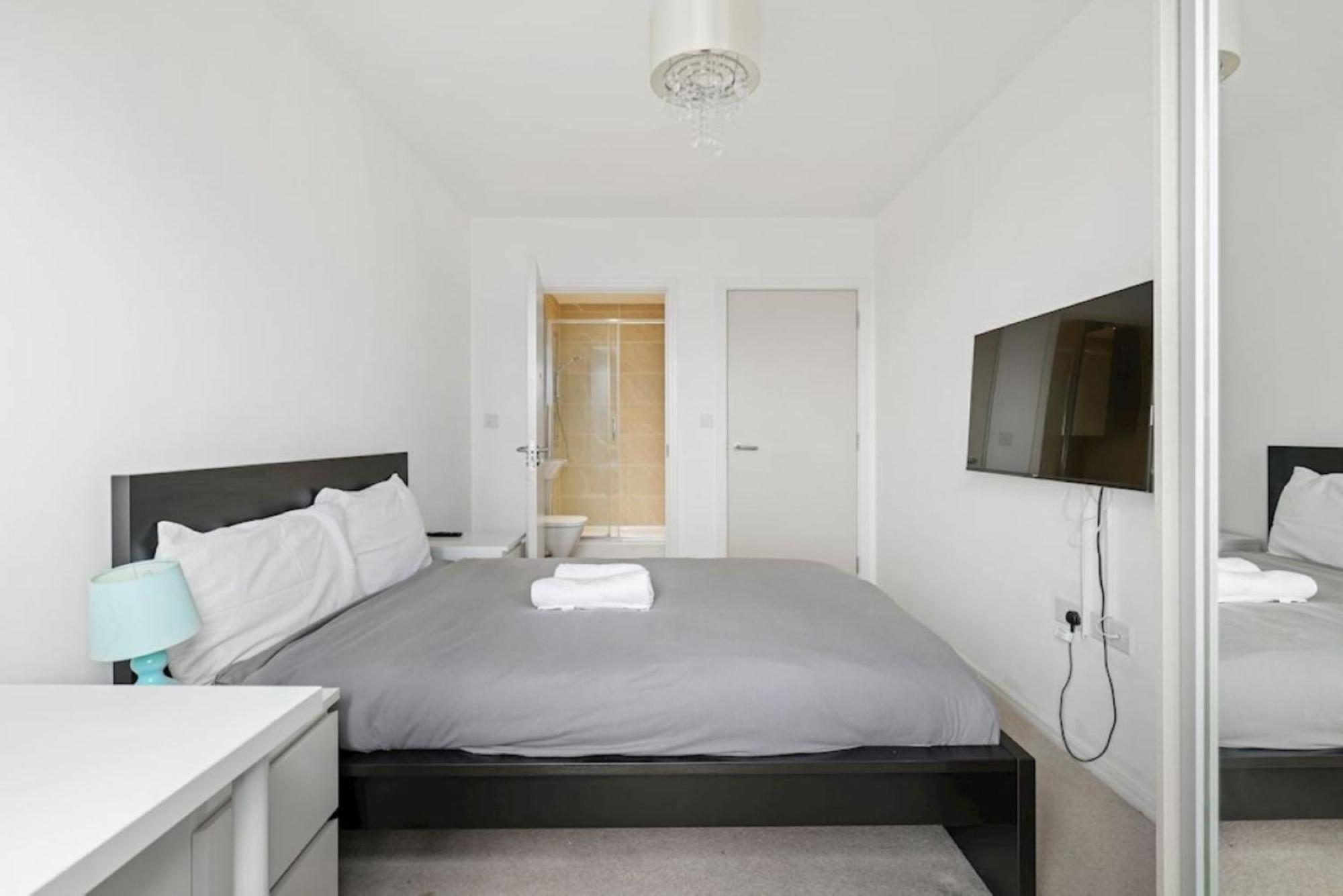 Canning Town 2 Bed Apartment Лондон Екстер'єр фото